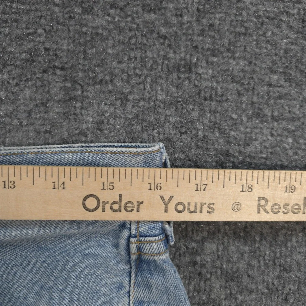 Vintage Levis Jeans Mens 32x32 Light Blue Denim 501 Button Fly Made USA 90s